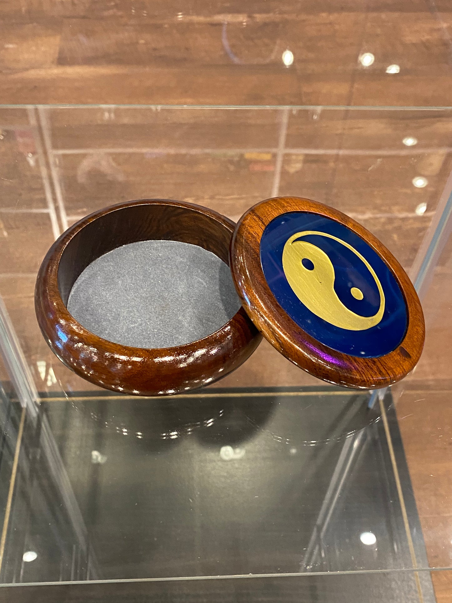 Engraved Yin-Yang Round Jewelry Storage Box