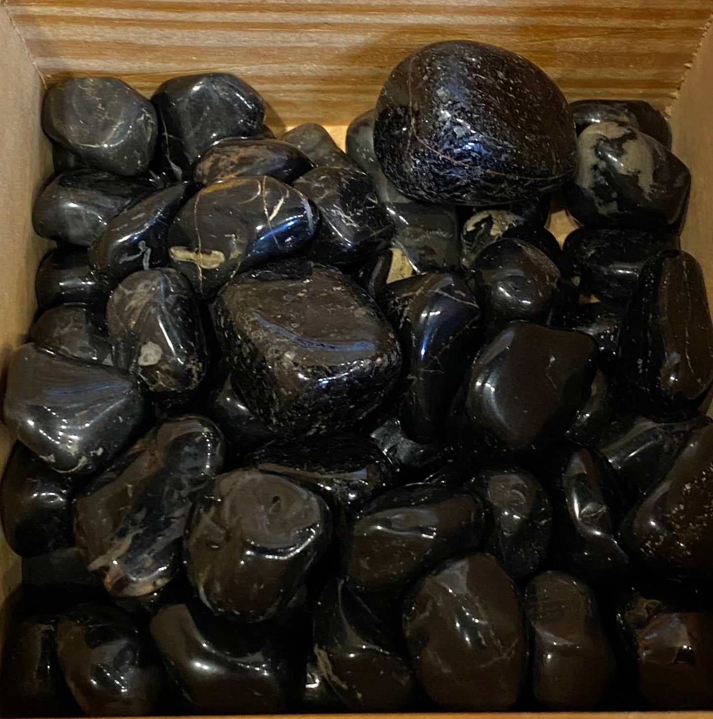 Black Onyx Tumbled Stone