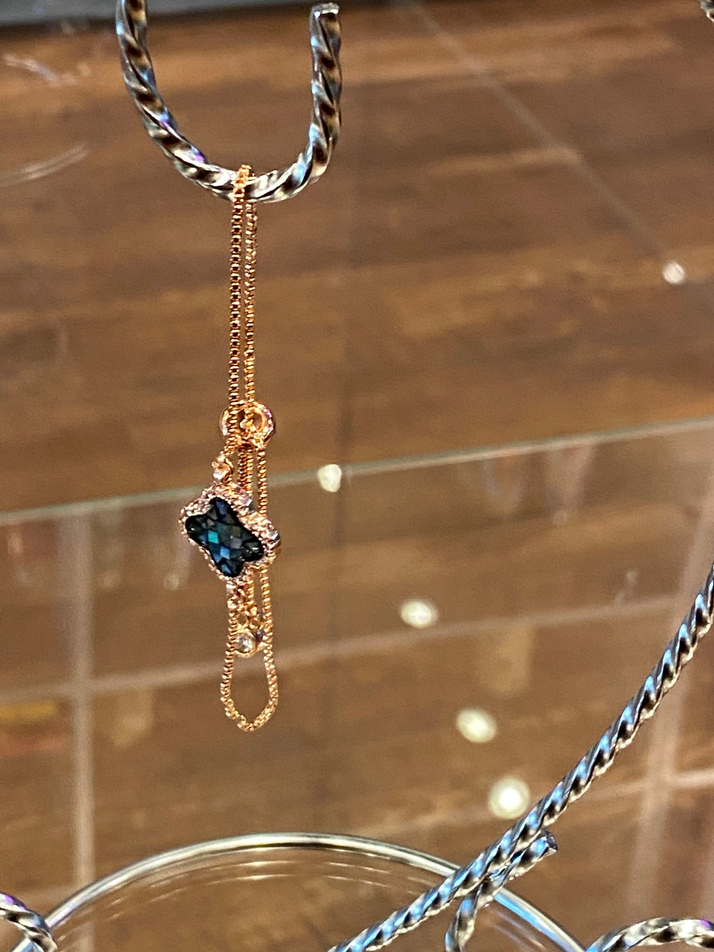 Fashion Jewelry Gold Color Bracelet With Multi Clover