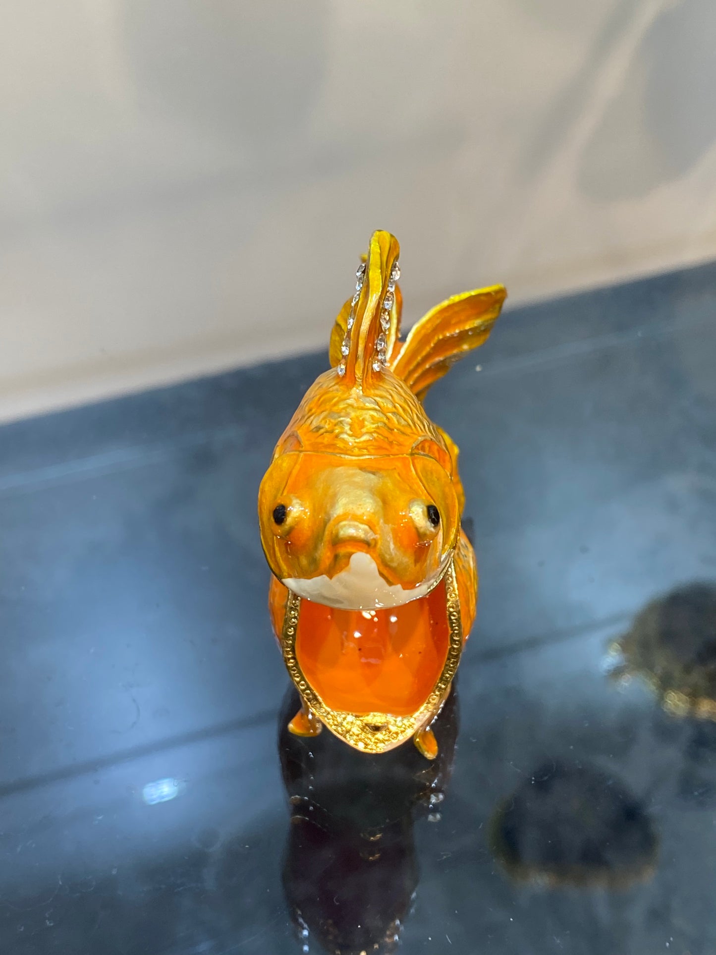 Feng Shui Golden Rhinestone Puff Good Luck Fish Trinket