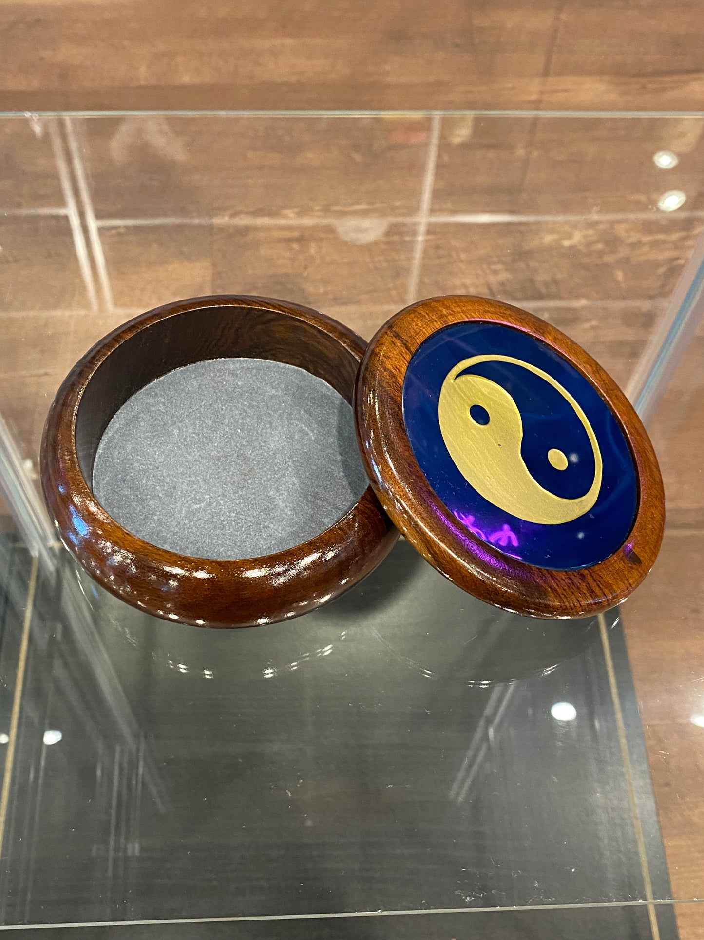 Engraved Yin-Yang Round Jewelry Storage Box