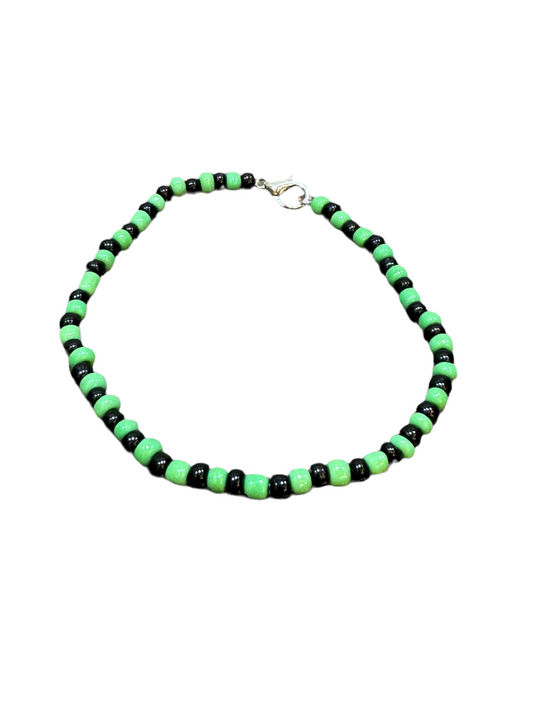 Orisha Ogún Handmade Beaded Green and Black Bracelet with Clasp