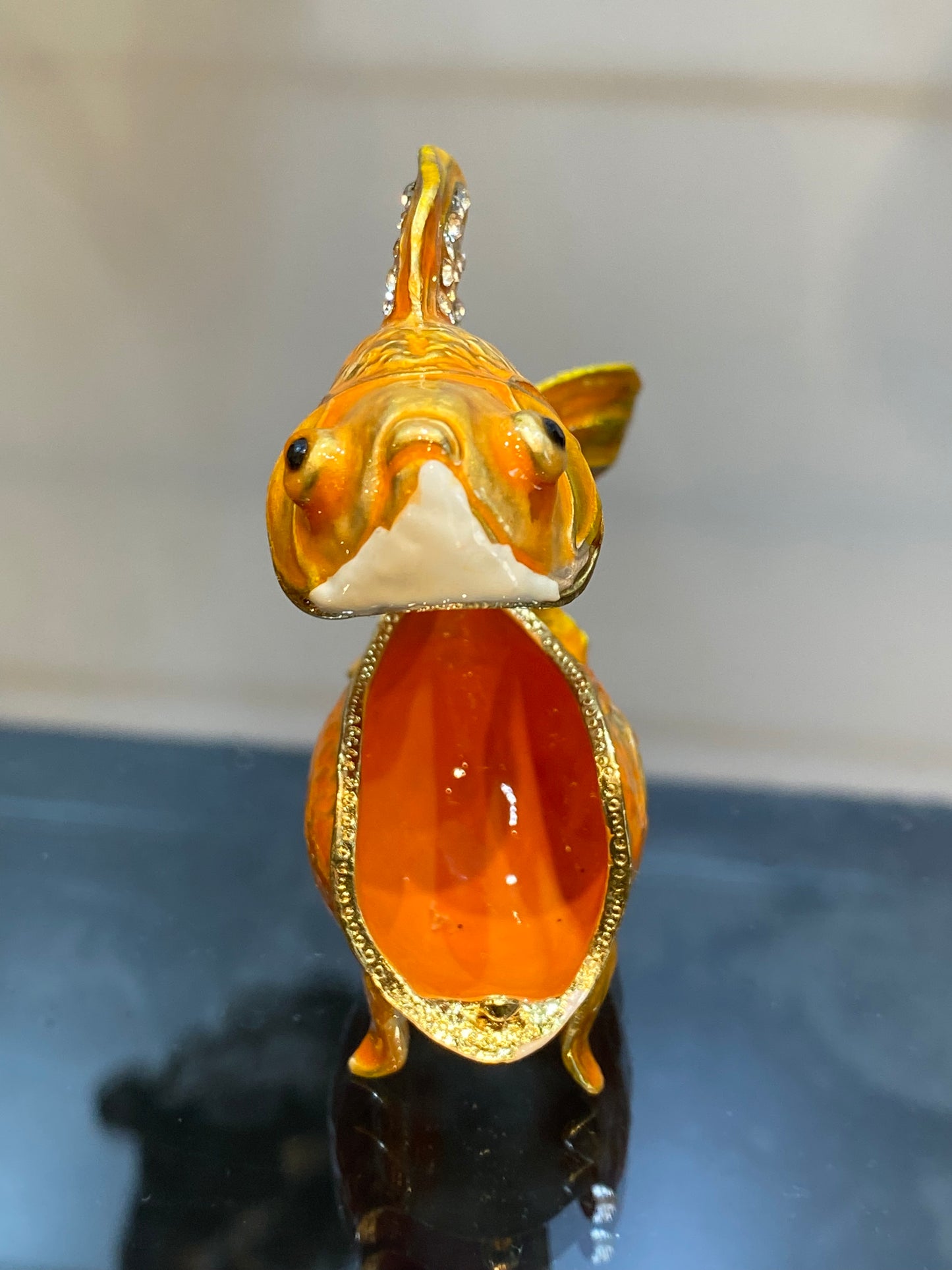 Feng Shui Golden Rhinestone Puff Good Luck Fish Trinket