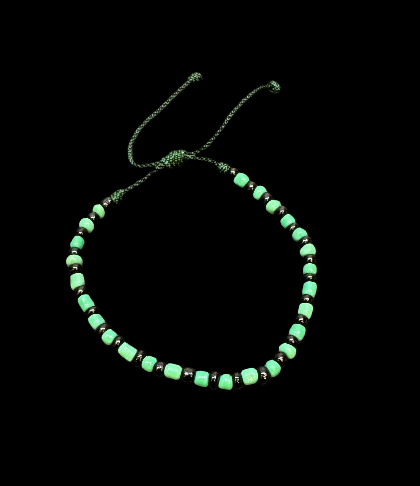 Orisha Ogún Handmade Beaded Black and Green Pull Tie String Bracelet