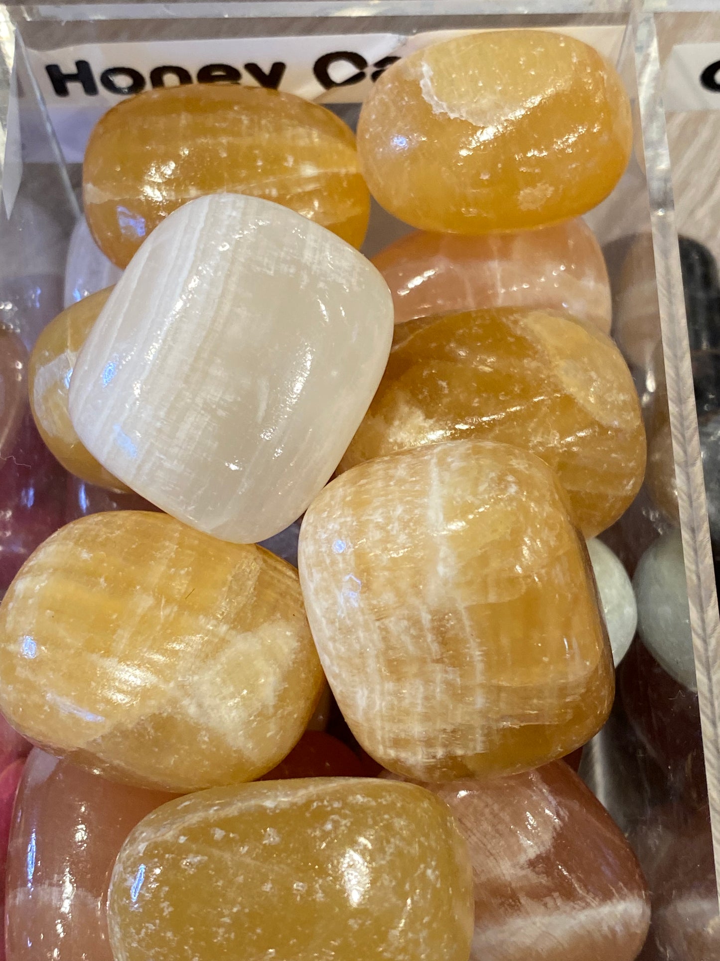 Honey Calcite Tumbled 1pc