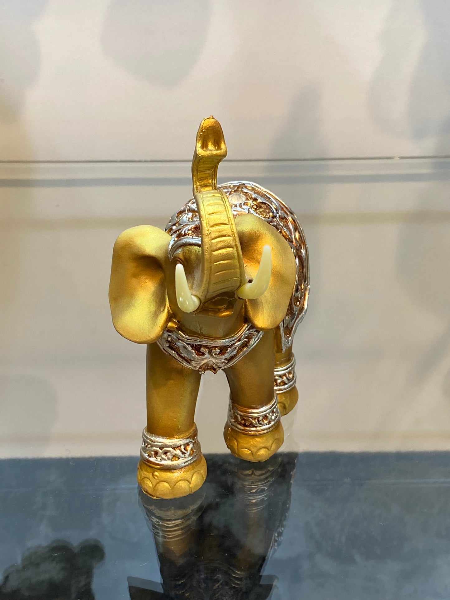 Golden Resin Elephant Statue Feng Shui Elegant Elephant Trunk Sculpture Lucky Wealth Figurine