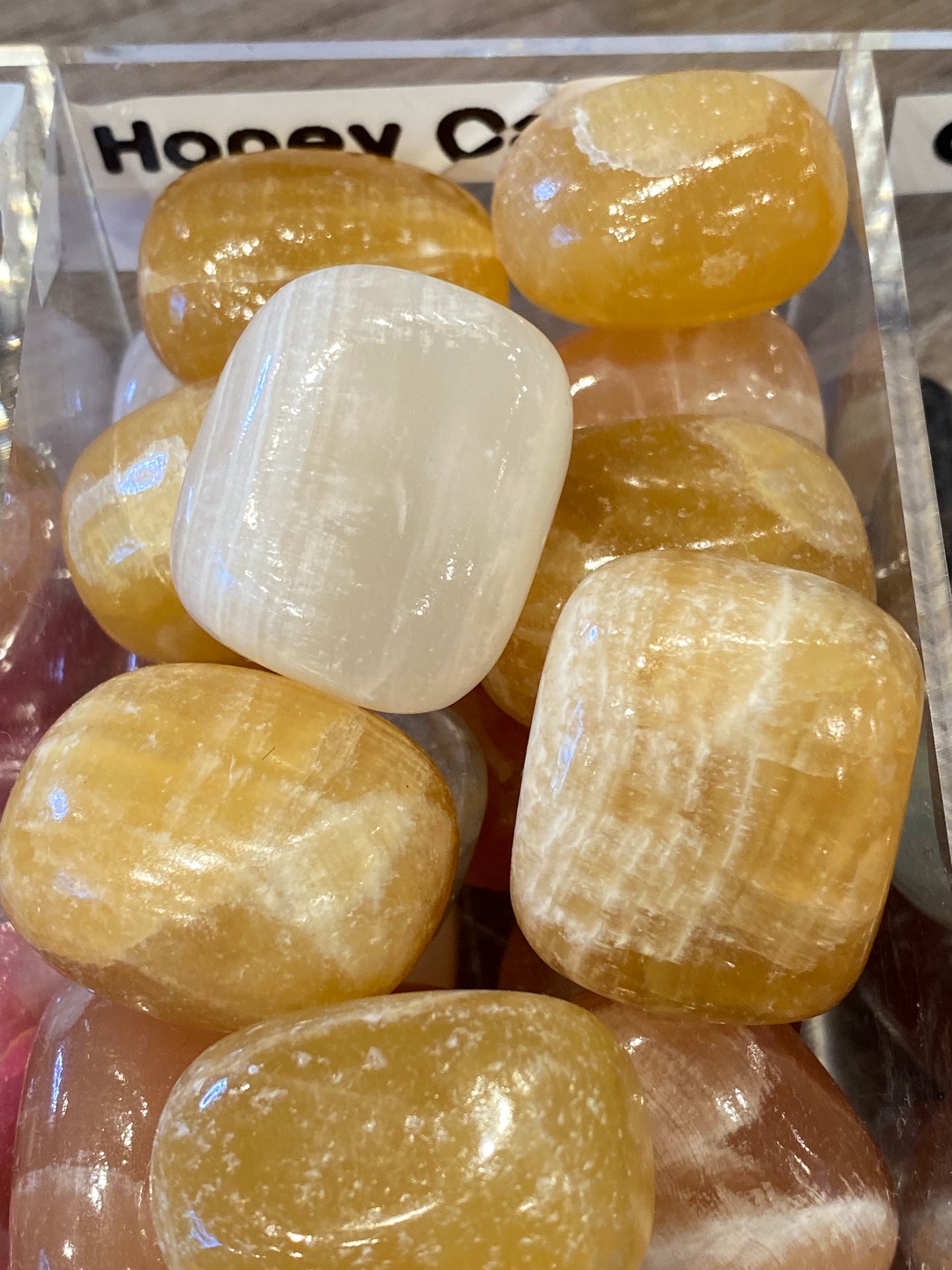 Honey Calcite Tumbled 1pc