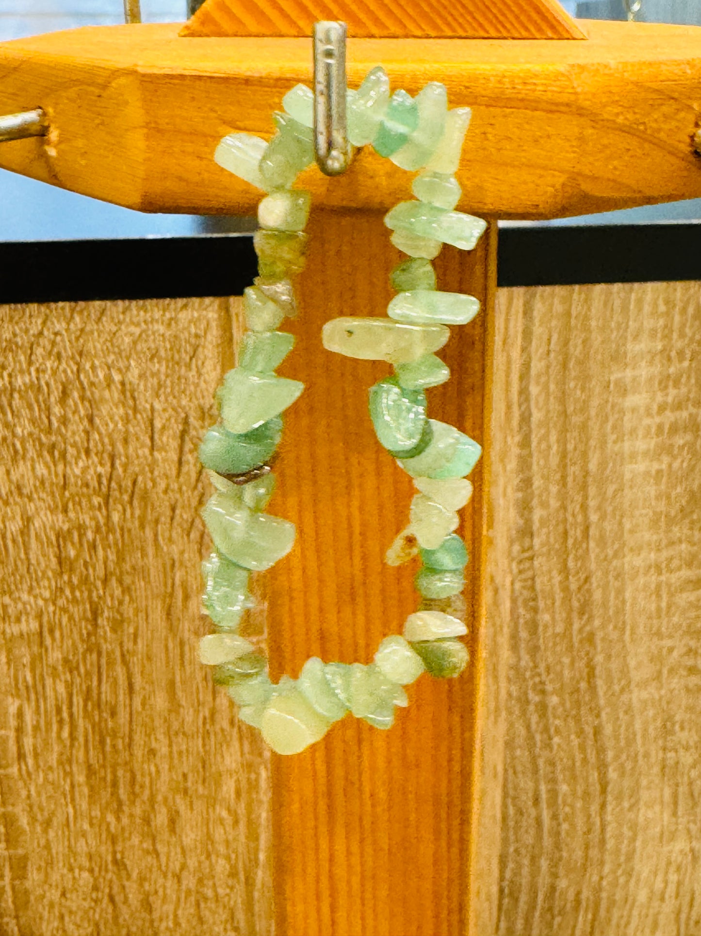 Light and Dark Green Aventurine Pebble Chips Bracelet