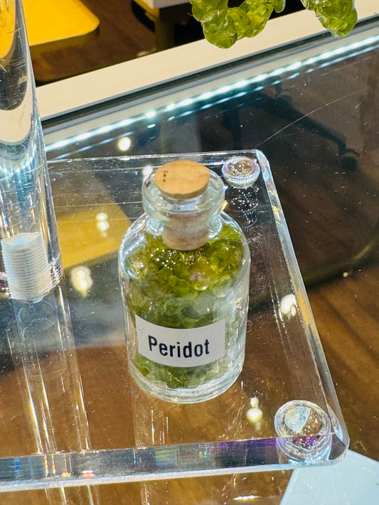 Peridot/Peridoto Gemstone Chips in a Bottle