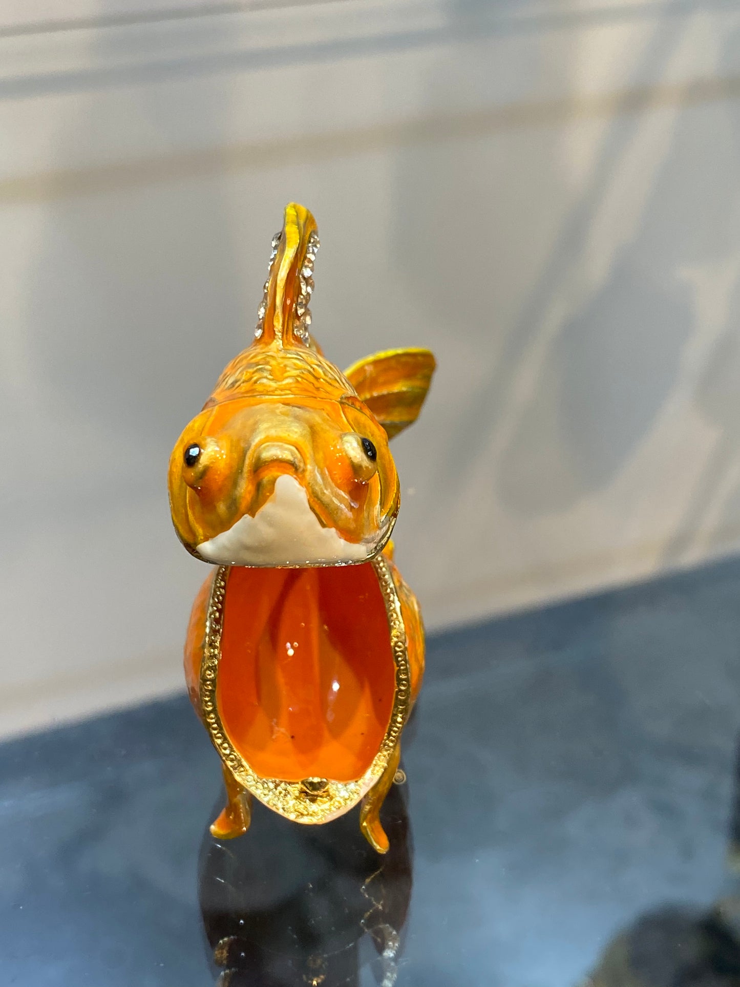 Feng Shui Golden Rhinestone Puff Good Luck Fish Trinket