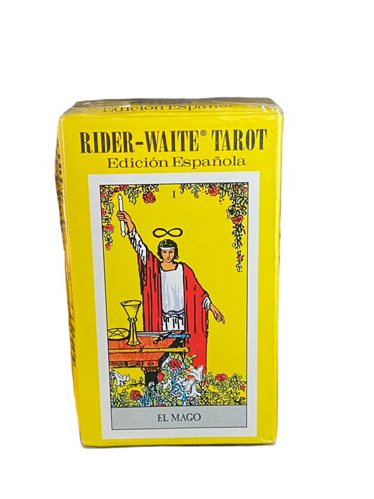 Rider Waite Tarot Deck Spanish edition box with "El Mago" card illustration.