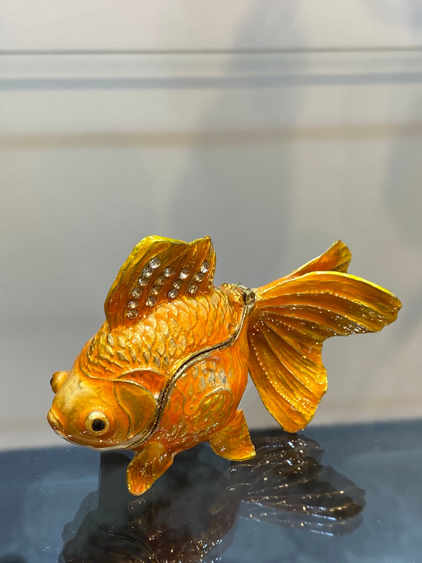 Feng Shui Golden Rhinestone Puff Good Luck Fish Trinket