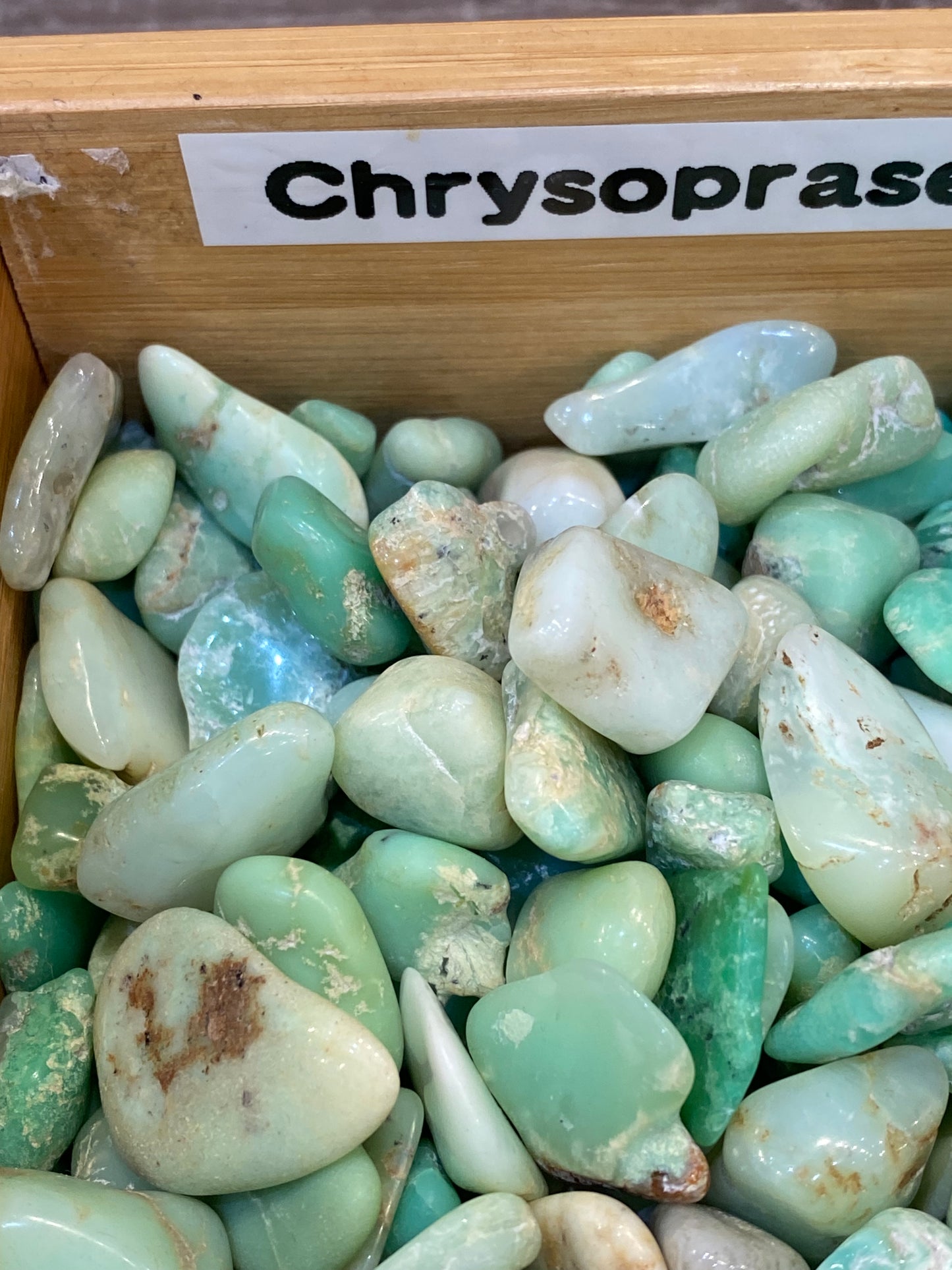 Chrysoprase Tumbled Stones 1pc