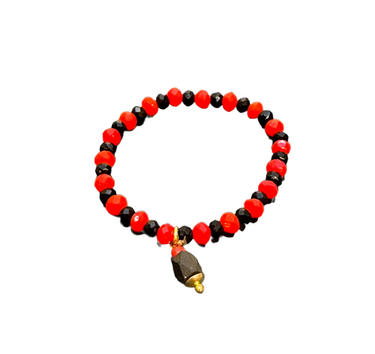 Red and Black Faceted Beaded Stretch Bracelet Baby Protection Good Luck Azabache Pendant Amulet