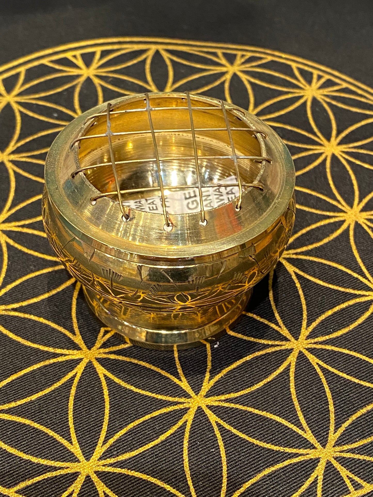 Brass Burner Flower Engraved Large w/ Grid - Gold (Each)