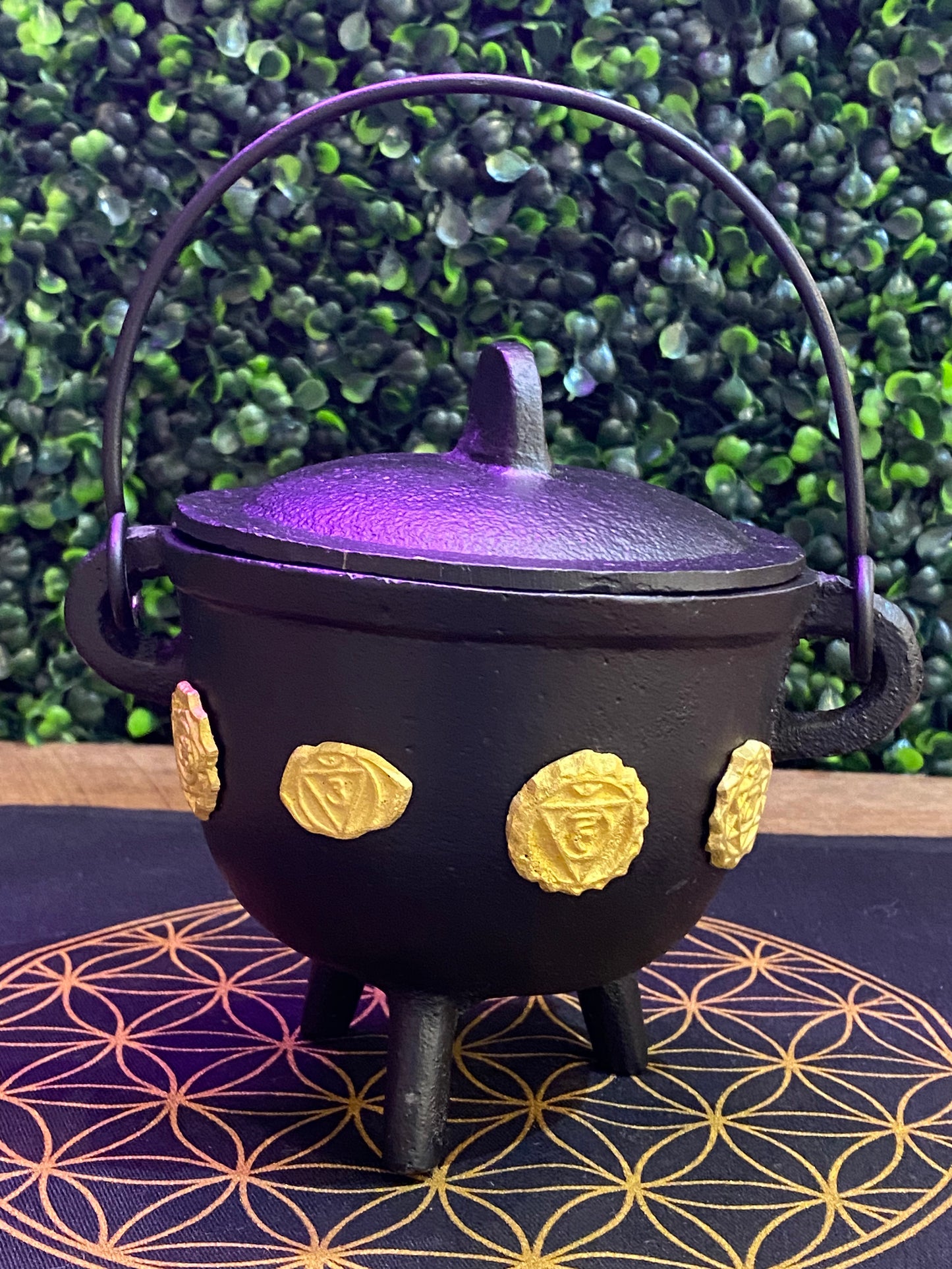 7 Symbol Chakra Cast Iron Cauldron