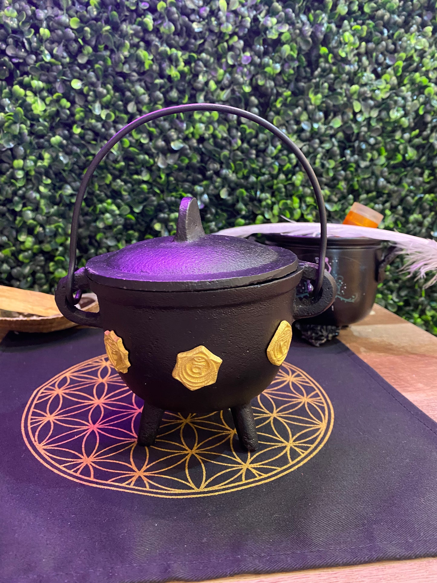 7 Symbol Chakra Cast Iron Cauldron