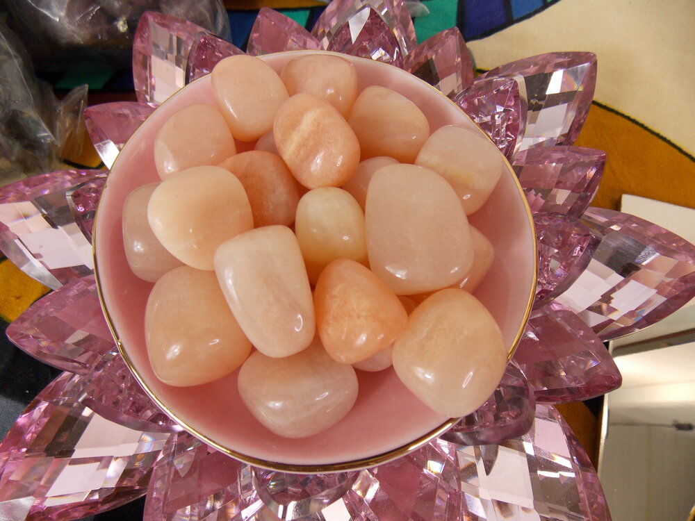 Peach Moonstone Tumbled Stone 1pc