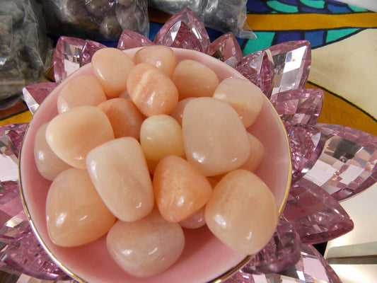 Peach Moonstone Tumbled Stone 1pc