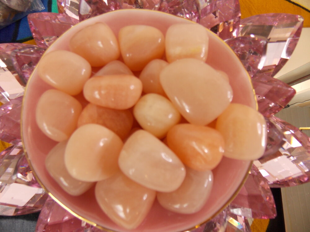 Peach Moonstone Tumbled Stone 1pc