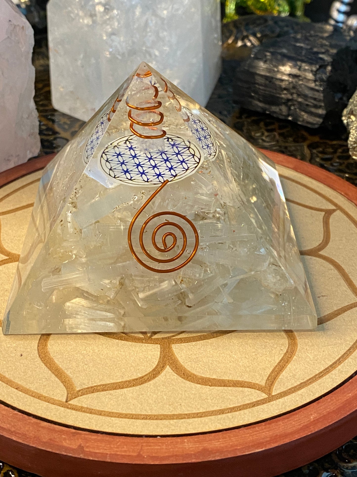 Orgonite Pyramid Large Selenite with Clear Quartz Point Flower Of Life Talisman and Gold Dust