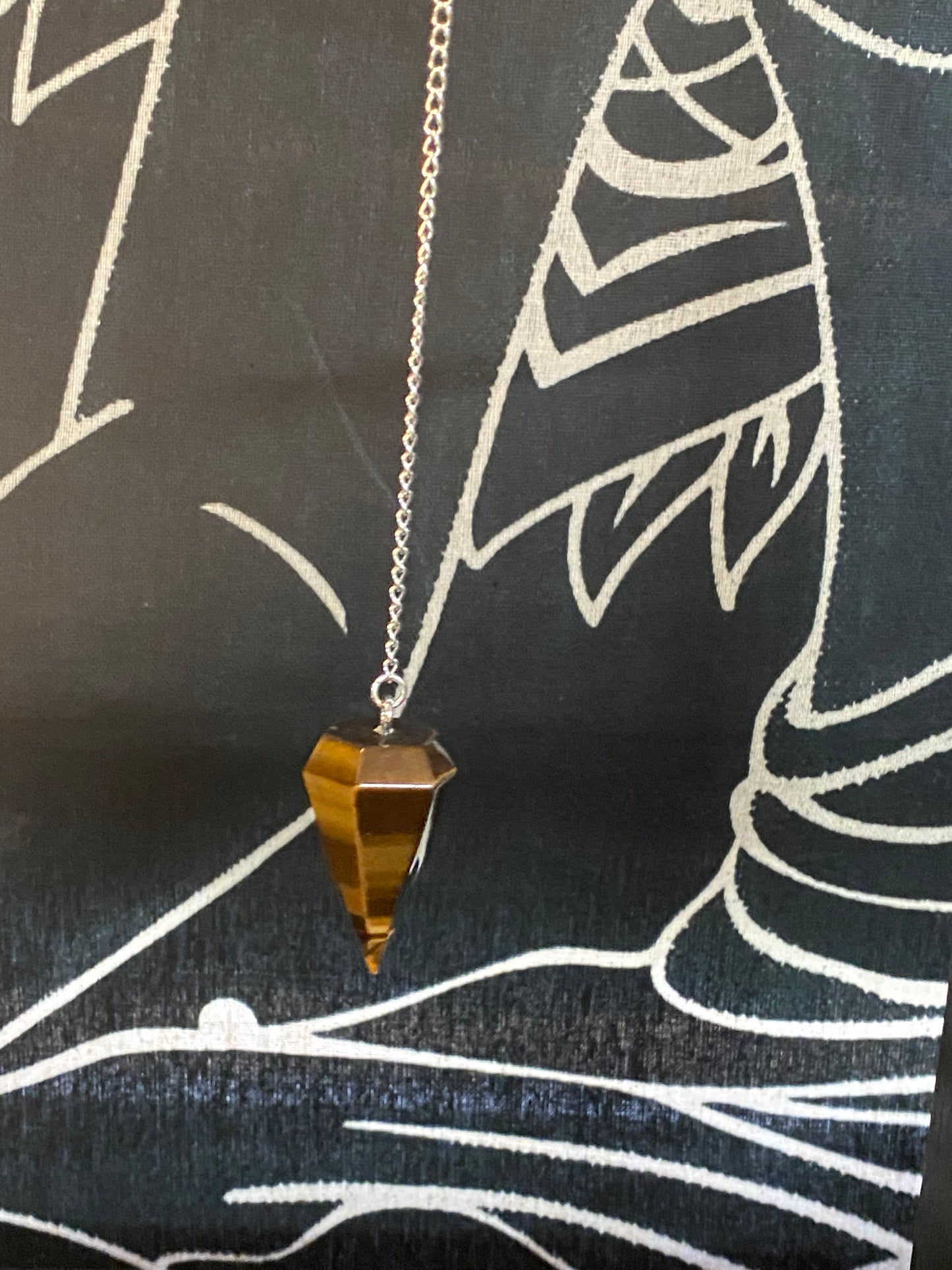 Tiger's Eye Point Pendulum