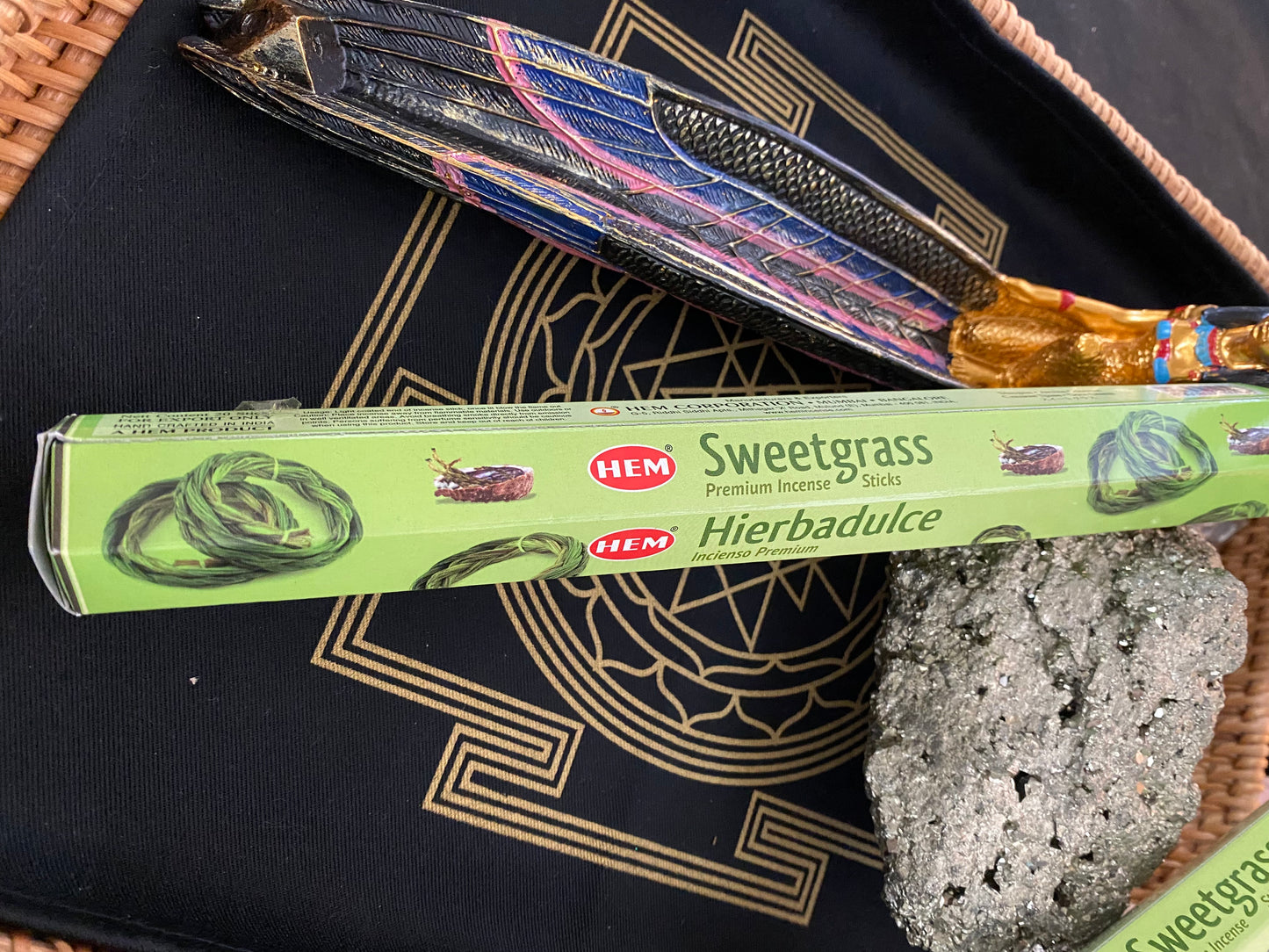 HEM Sweetgrass Incense Sticks