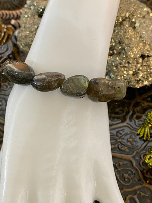 Labradorite Nugget Tumbled Bracelet 10mm