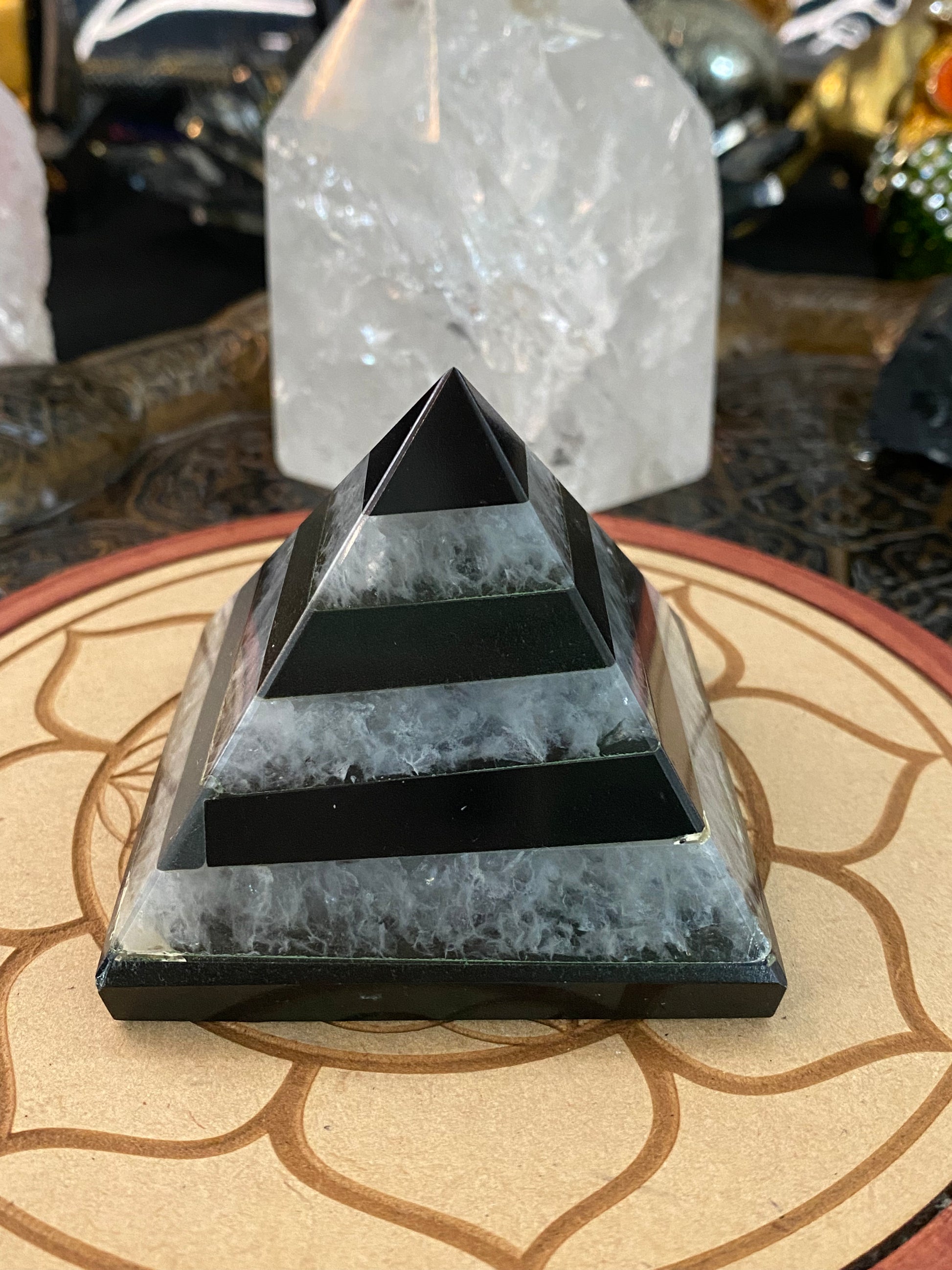 Black and White Solis Stone Slice Agate Pyramid - Healing Lotus Shop